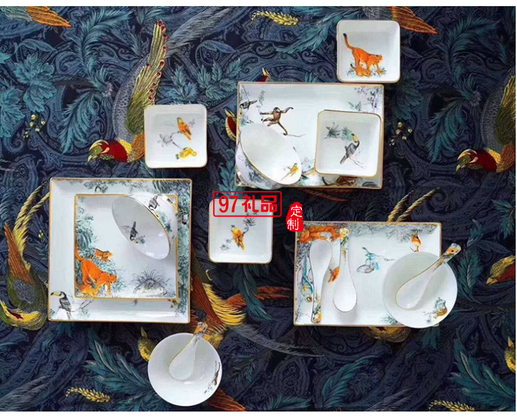 HERMES”愛(ài)馬16頭骨陶瓷鎏金餐具套裝赤道叢林系列方形盤碗碟勺禮