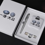 U盤(pán)、簽字筆、移動(dòng)電源套裝高檔商務(wù)禮品定制