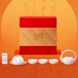 把中秋的溫柔調(diào)進(jìn)香里，拆開就是滿屋團(tuán)圓氣一禮盒藏盡中秋月