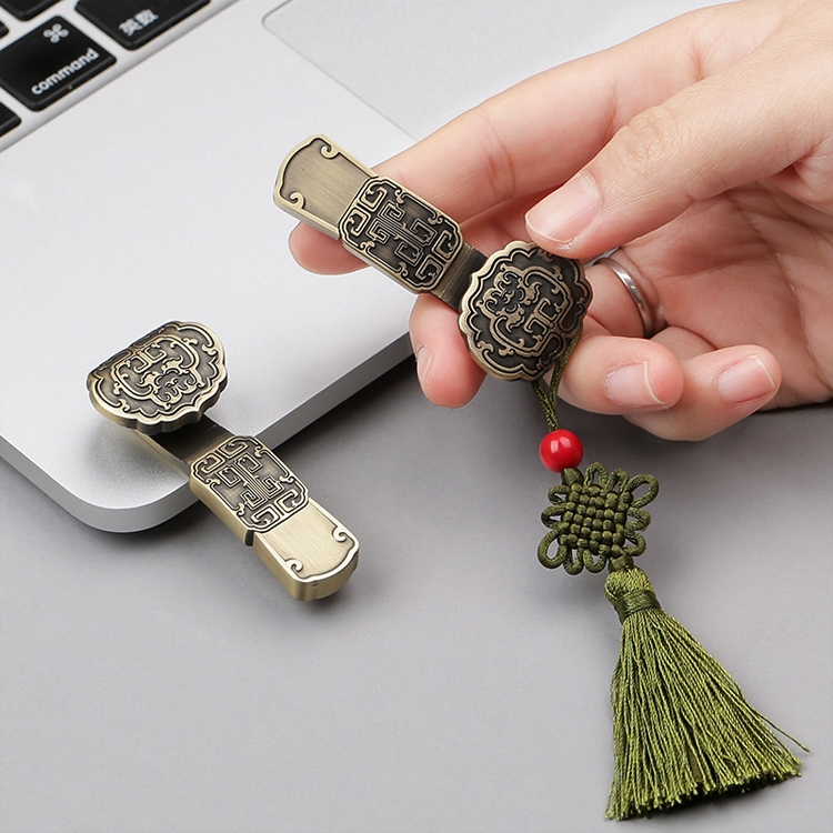 公司搞促銷送什么禮品 ？企業(yè)廣告促銷活動送哪些小禮品